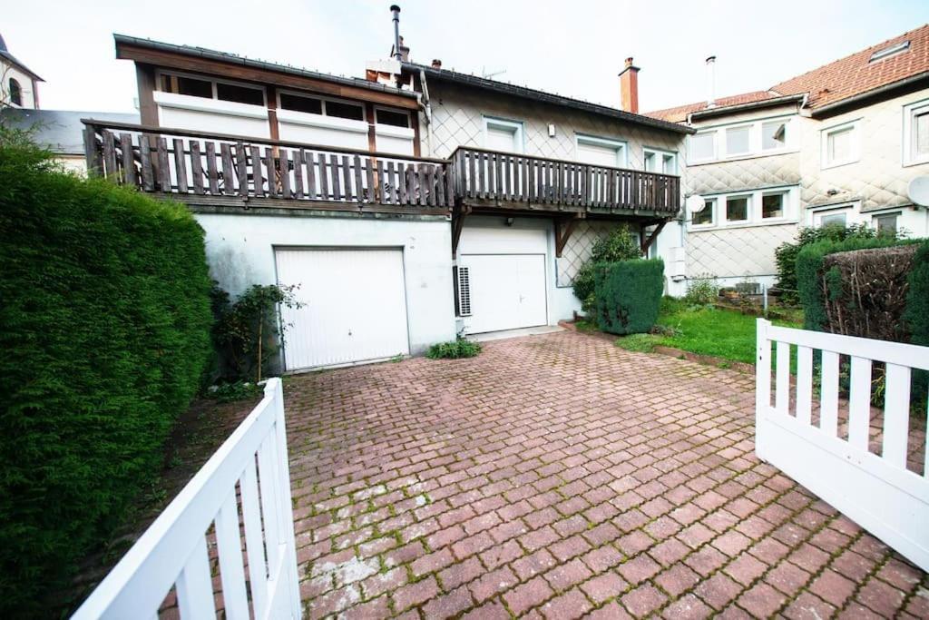 La Coquette ! Maison Au Coeur De La Bresse Avec Veranda Barbecue Garage Baby-Foot Et Barre De Son Exteriör bild